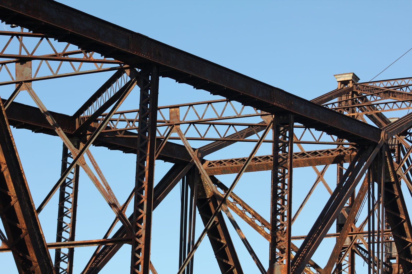 Sway bracing, Iowa swing span (span #2)
